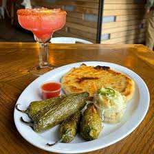 Monse's restaurant atmosphere